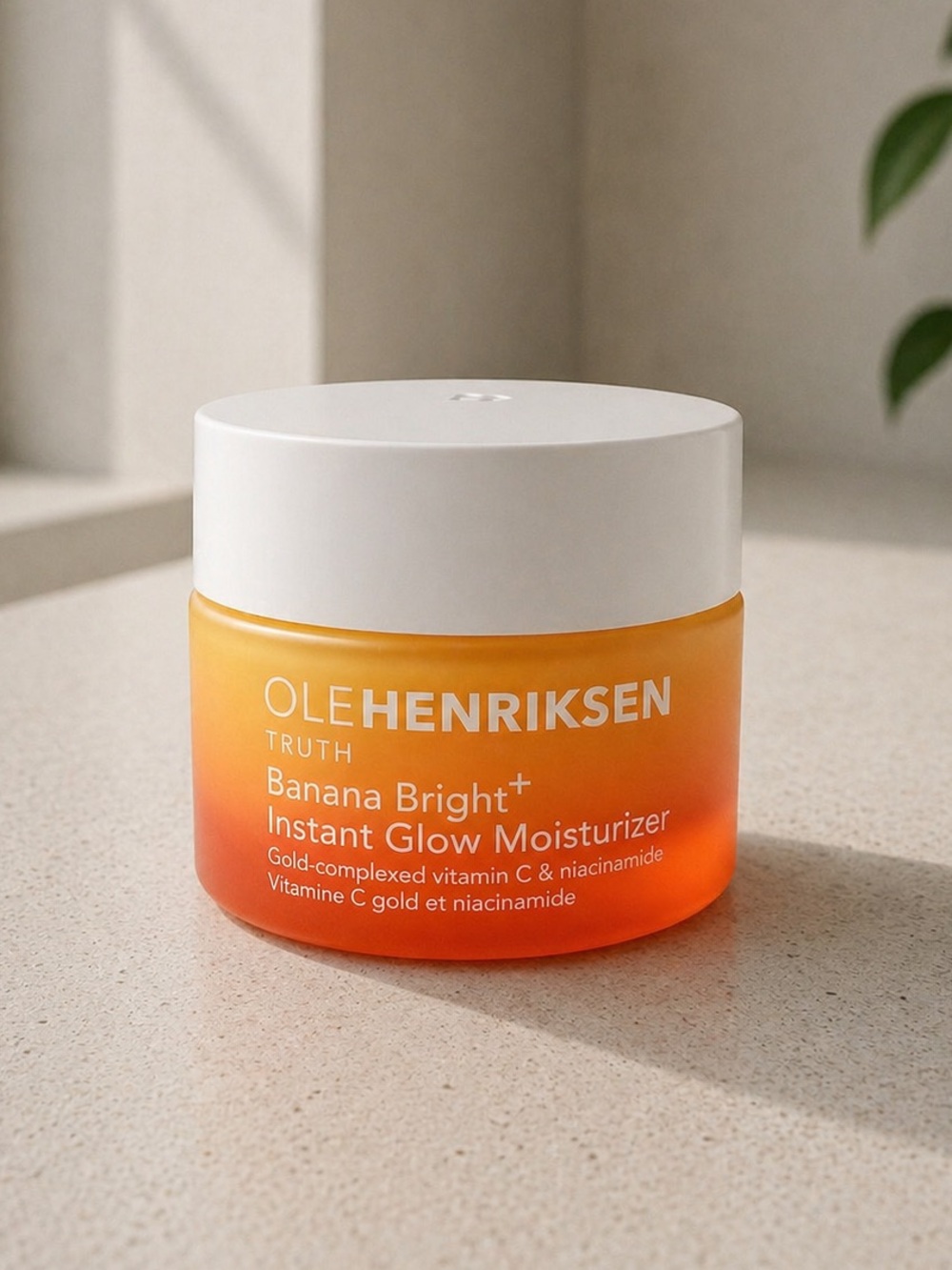 $40 New Ole Henriksen Banana Bright+ Instant Glow Moisturizer 1.2oz
